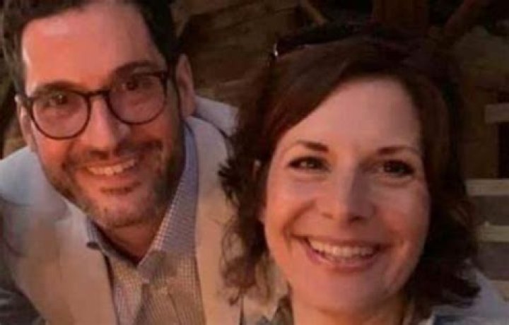 Does Tom Ellis Have A Twin Sister?