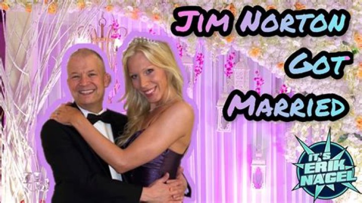Unveiling The Truth Behind "Is Graham Norton Married?"